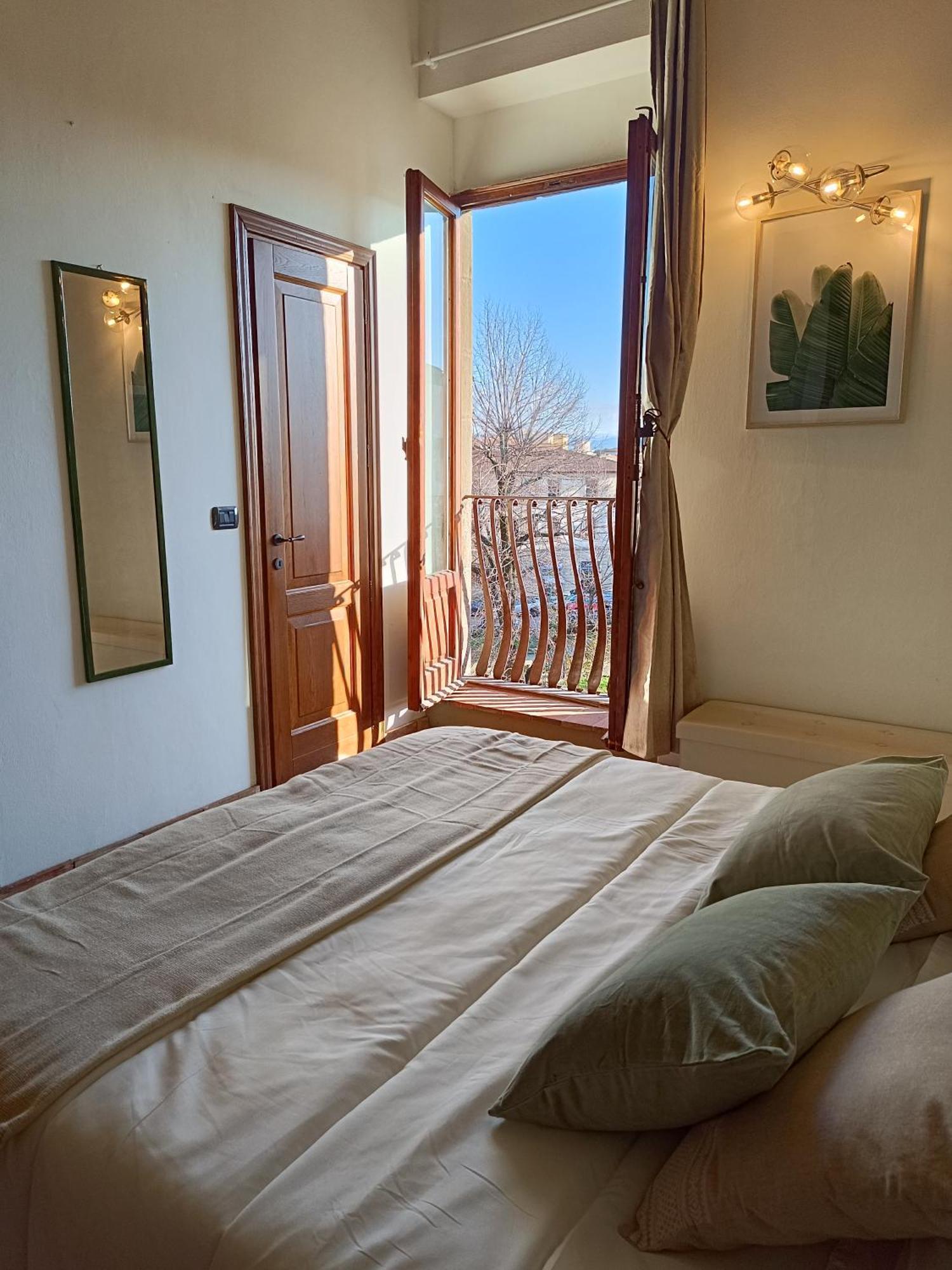 Florence Castle Apartment 2 Bedrooms, 2 Bathrooms Εξωτερικό φωτογραφία