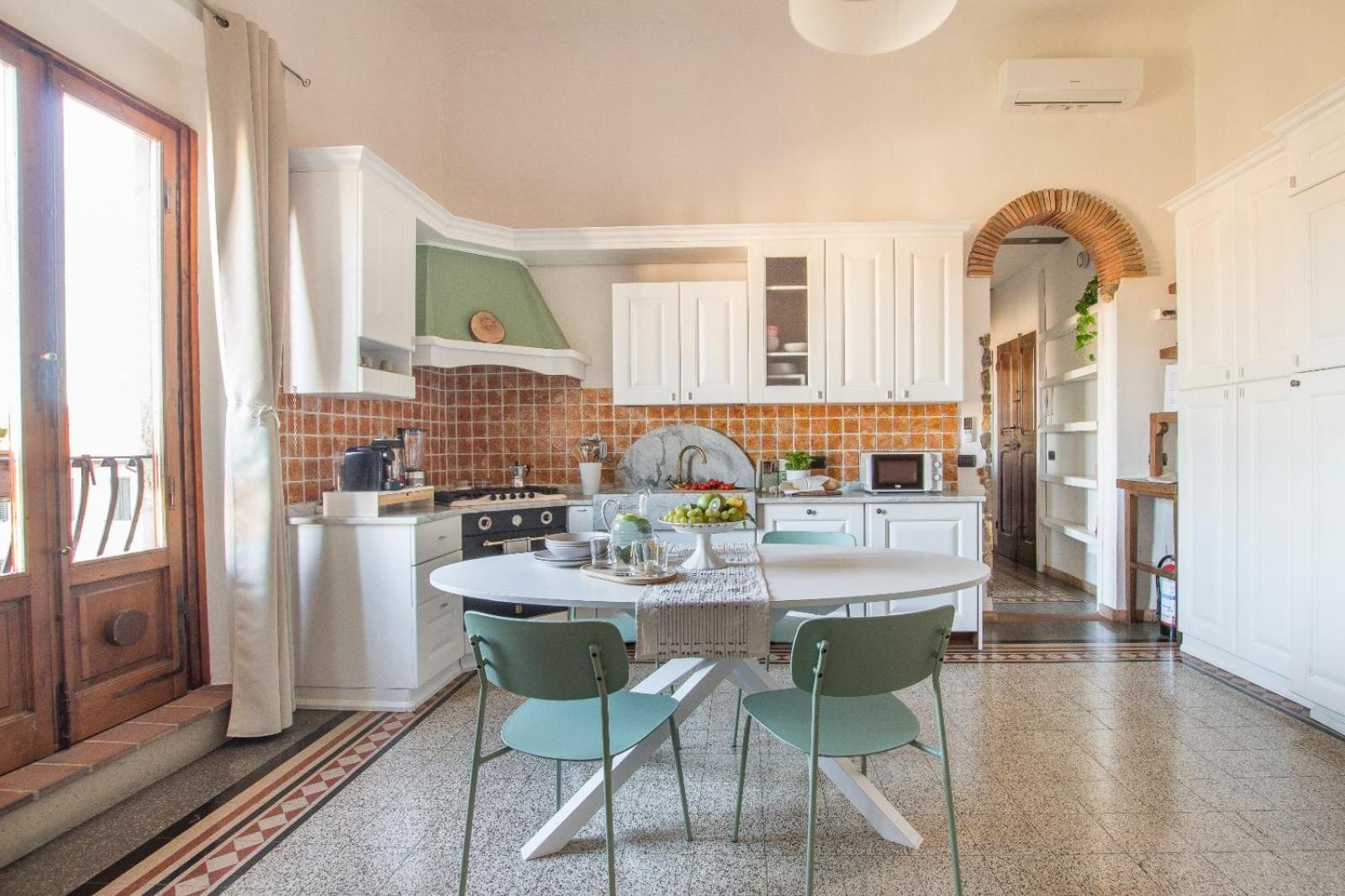 Florence Castle Apartment 2 Bedrooms, 2 Bathrooms Εξωτερικό φωτογραφία